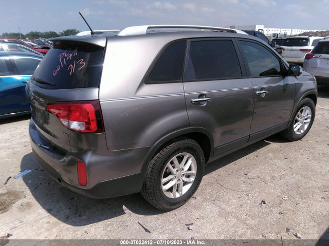 2014 KIA SORENTO LX VIN: 5XYKT3A60EG485603