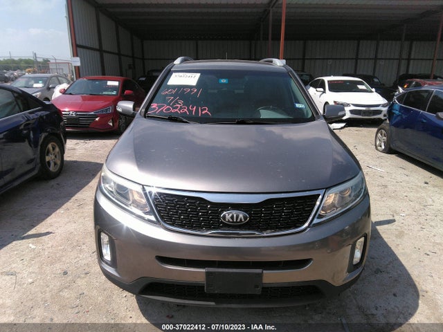 2014 KIA SORENTO LX VIN: 5XYKT3A60EG485603