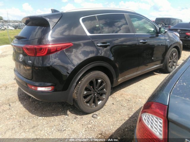 KNDPNCAC3J7468033 KIA Sportage Ex