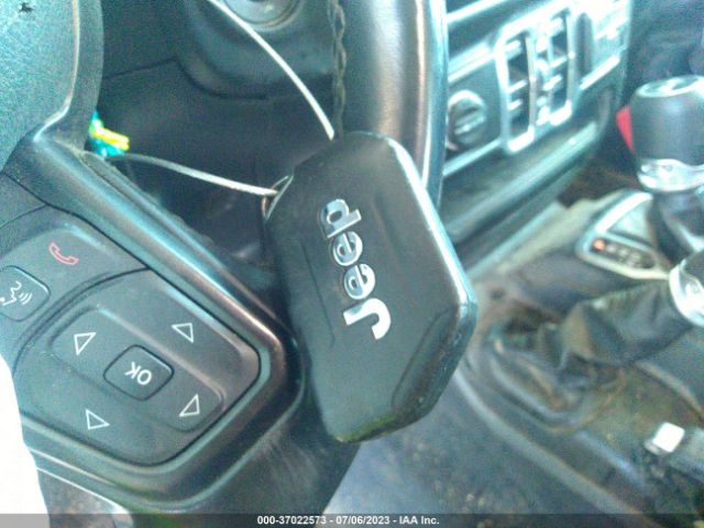 1C4HJXDN4LW197819 Jeep Wrangler Unlimited Sport S