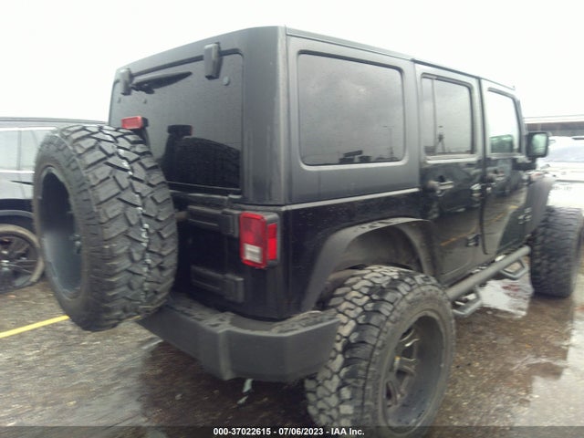 1C4BJWDGXHL663425 Jeep Wrangler Unlimited Sport