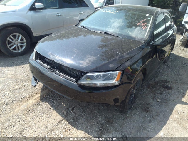 2014 VOLKSWAGEN JETTA SEDAN SE W/CONNECTIVITY VIN: 3VWD17AJ2EM430581