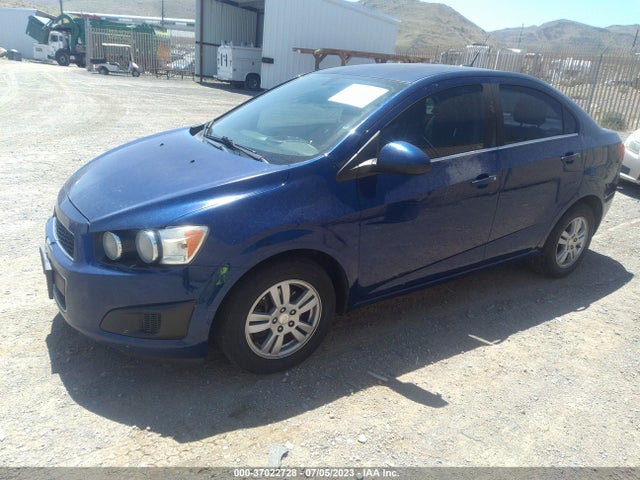 Chevrolet SONIC LT 2014 1G1JC5SH7E4211409 Image 2