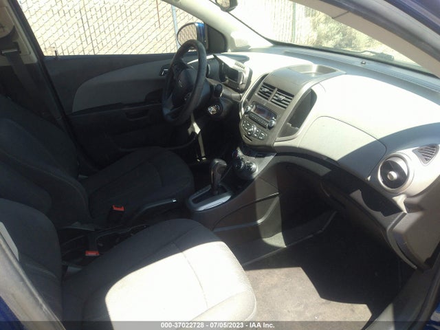 Chevrolet SONIC LT 2014 1G1JC5SH7E4211409 Image 5