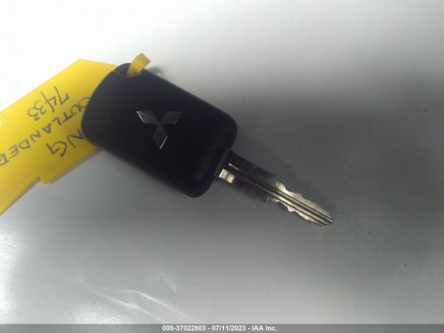 JA4AR3AU2JU009042 Mitsubishi Outlander Sport 2.0