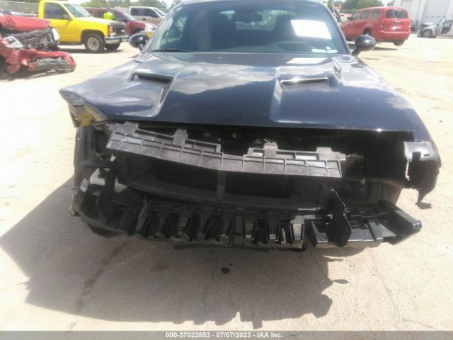 2C3CDZAT4FH861477 Dodge Challenger R/t