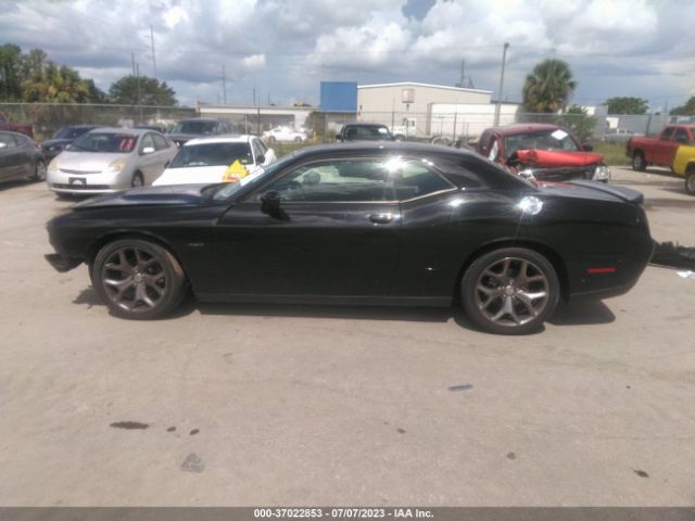 2C3CDZAT4FH861477 Dodge Challenger R/t