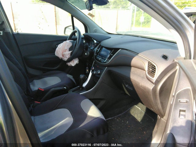 Chevrolet TRAX LS 2020 3GNCJKSB2LL261441 Image 5
