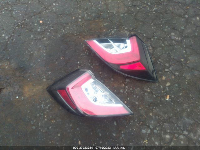 SHHFK7H21JU402548 Honda Civic Hatchback Lx