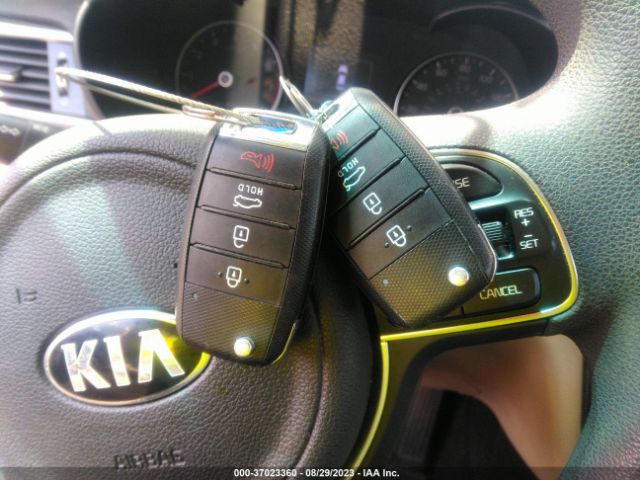 5XXGT4L3XJG250574 KIA Optima Lx