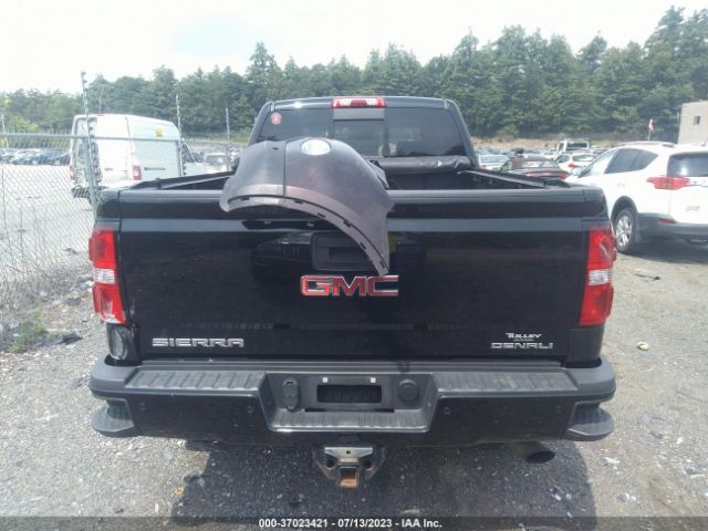 1GT12UEG5JF150857 GMC Sierra 2500hd Denali