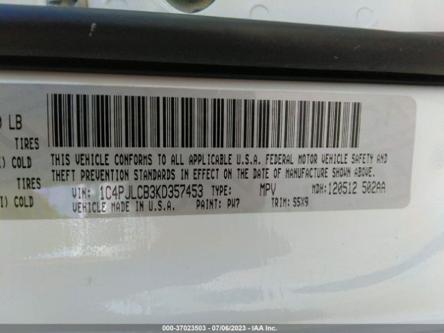 1C4PJLCB3KD357453 Jeep Cherokee Latitude