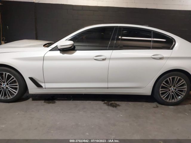 WBAJA7C5XKG911672 BMW 5 Series 530i Xdrive