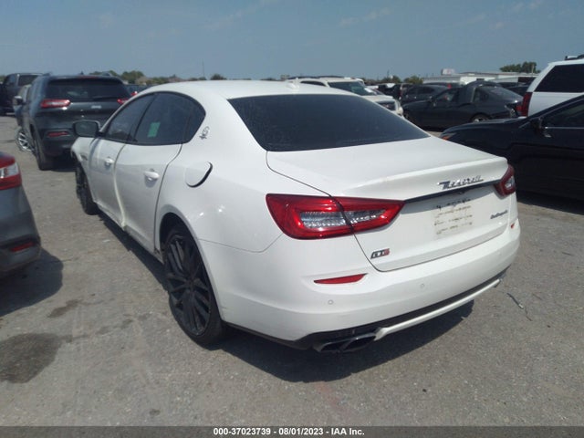 2014 MASERATI QUATTROPORTE GTS VIN: ZAM56PPA2E1077882