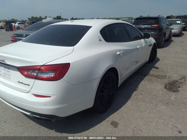 2014 MASERATI QUATTROPORTE GTS VIN: ZAM56PPA2E1077882