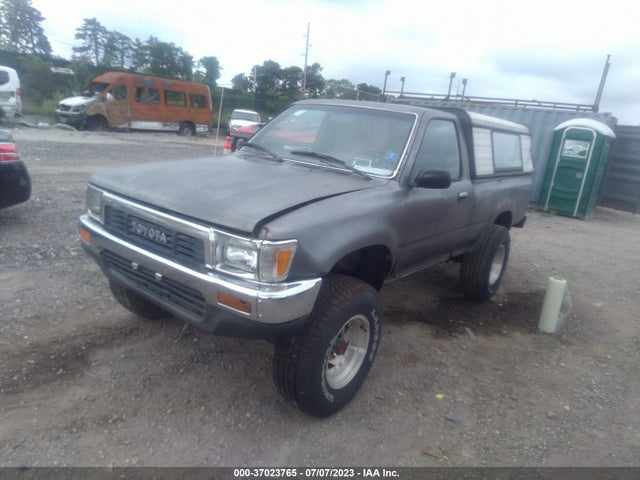1989 TOYOTA PICKUP 1/2 TON SHT WHEELBASE DLX VIN: JT4RN01P8K7014582