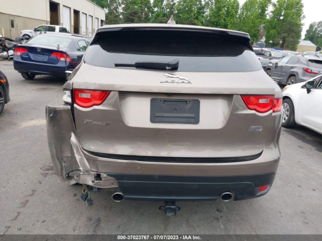 SADCJ2BV6HA896829 Jaguar F-pace 35t Premium