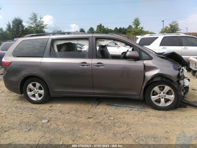 2015 TOYOTA SIENNA LE VIN: 5TDKK3DC1FS585749