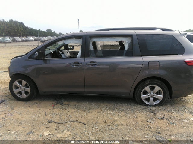 2015 TOYOTA SIENNA LE VIN: 5TDKK3DC1FS585749