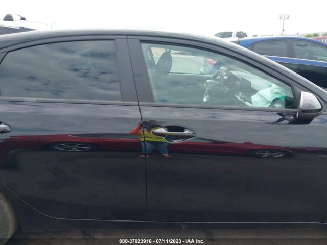 3KPF24AD3ME386441 KIA Forte Lxs