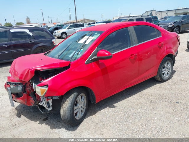 Chevrolet SONIC LT 2015 1G1JC5SH7F4147857 Image 2