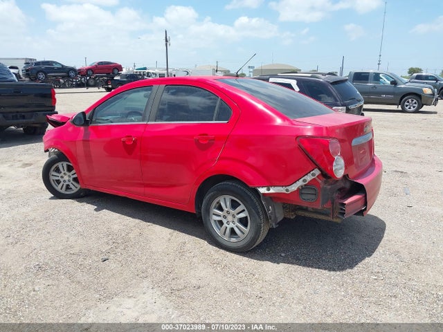 Chevrolet SONIC LT 2015 1G1JC5SH7F4147857 Image 3