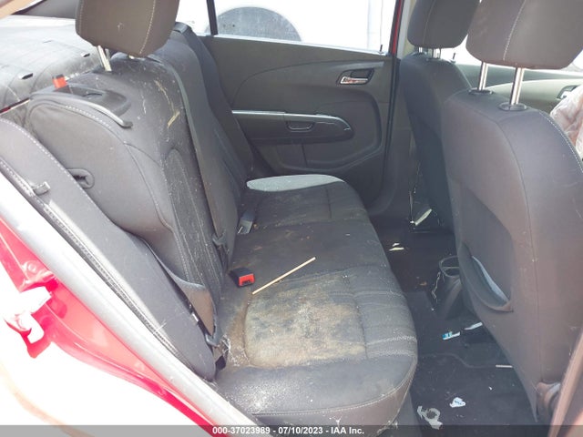Chevrolet SONIC LT 2015 1G1JC5SH7F4147857 Image 8