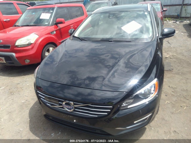 2015 VOLVO V60 T5 DRIVE-E PREMIER VIN: YV140MEB9F1196472