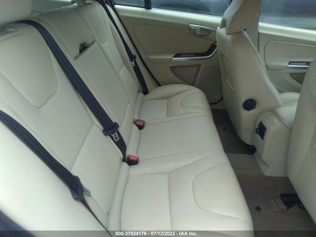 2015 VOLVO V60 T5 DRIVE-E PREMIER VIN: YV140MEB9F1196472