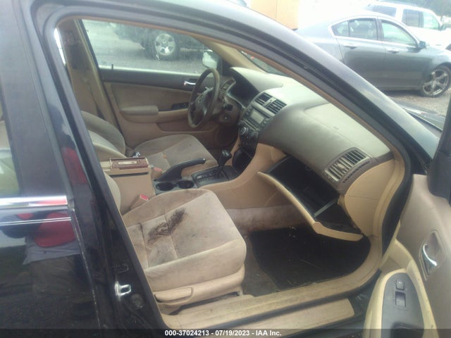 2004 HONDA ACCORD SDN LX VIN: 3HGCM56394G701607