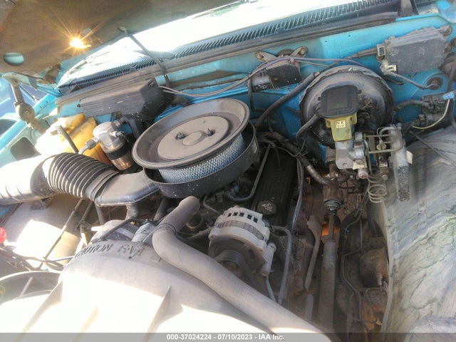 1993 CHEVROLET GMT-400 K2500 VIN: 1GCFK24K2PE144447