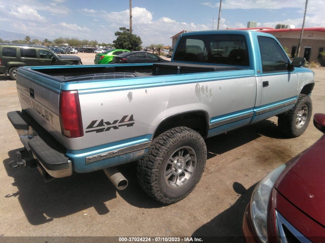 1993 CHEVROLET GMT-400 K2500 VIN: 1GCFK24K2PE144447
