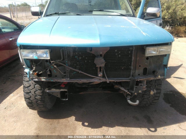 1993 CHEVROLET GMT-400 K2500 VIN: 1GCFK24K2PE144447
