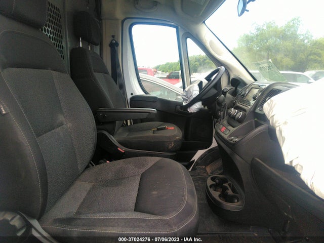 3C6TRVDG7JE115945 RAM Promaster Cargo Van