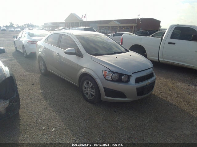 Chevrolet SONIC LT 2014 1G1JC5SH8E4152712 Image 1