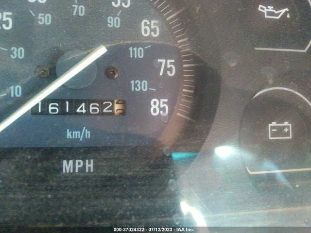 1990 JEEP CHEROKEE VIN: 1J4FJ28L1LL112580