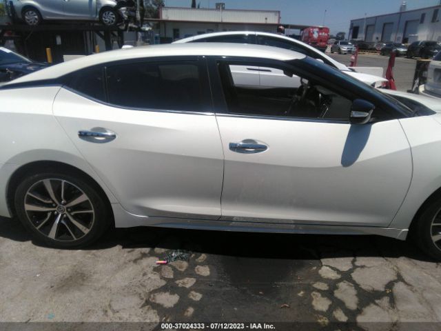 1N4AA6CV3MC502104 Nissan MAXIMA SV