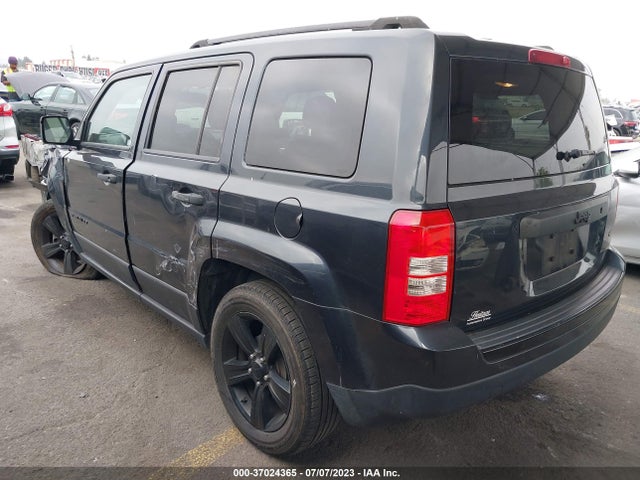 1C4NJPBA2FD342441 Jeep Patriot Altitude Edition