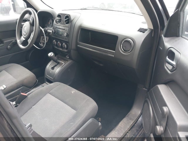 1C4NJPBA2FD342441 Jeep Patriot Altitude Edition