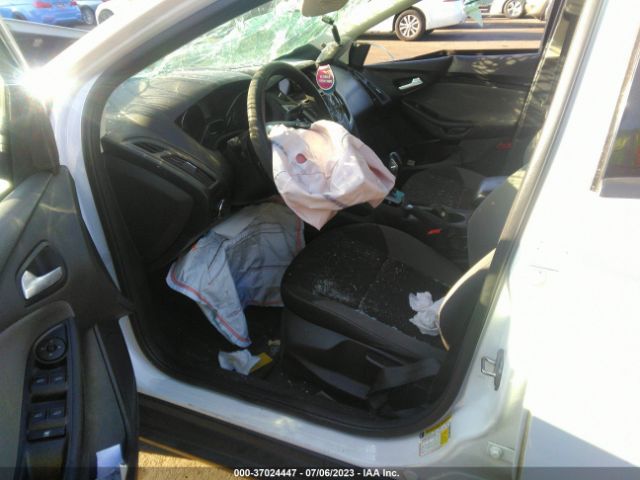 1FADP3K20EL111561 Ford FOCUS SE