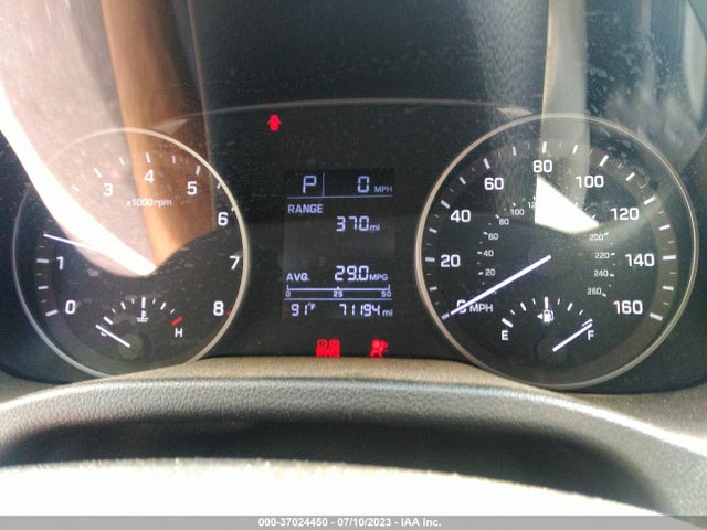 2017 HYUNDAI ELANTRA SE VIN: 5NPD84LF8HH097383