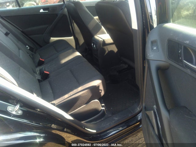 WVGBV7AX2JK000033 Volkswagen TIGUAN LIMITED