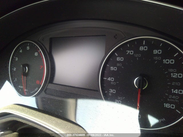 WAUGNAF48HN049927 Audi A4 PREMIUM