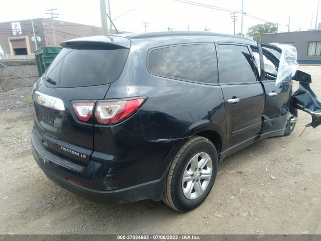 Chevrolet Traverse Ls 2015 1GNKVFKD1FJ135088 Image 4