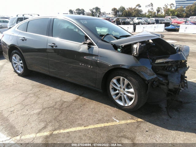 2018 1G1ZD5ST4JF190960 main image