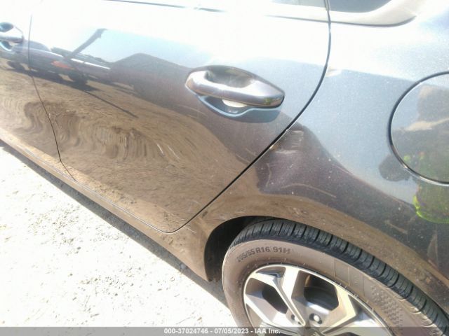 3KPF24AD3KE116106 KIA Forte Lxs