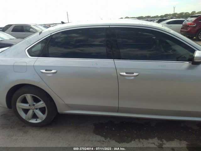 1VWAT7A31FC085139 Volkswagen Passat 1.8t Limited Edition