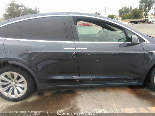 5YJXCBE28GF030158 Tesla Model X 70d/90d/75d/60d/p100d
