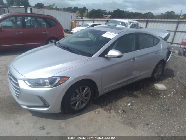 Hyundai Elantra Value Edition 2017 5NPD84LF8HH163575 Image 2