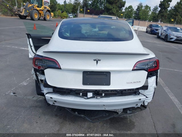 Tesla Model 3 Performance 2023 5YJ3E1EC9PF564569 Image 9
